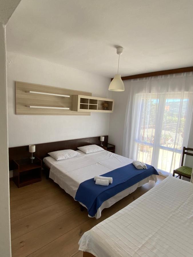 Rebeka's Apartament *