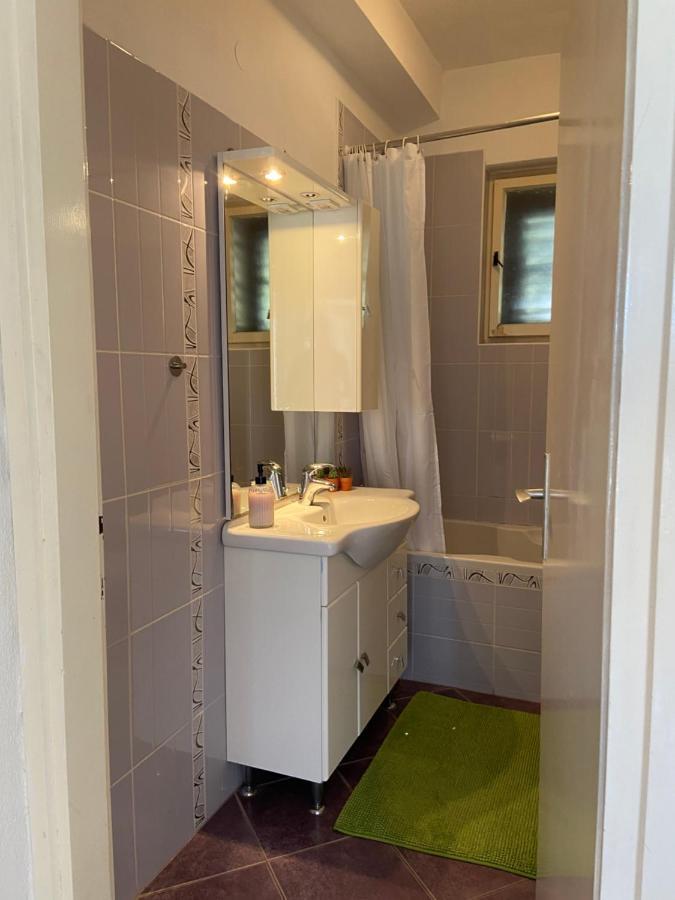 Apartament Rebeka's *